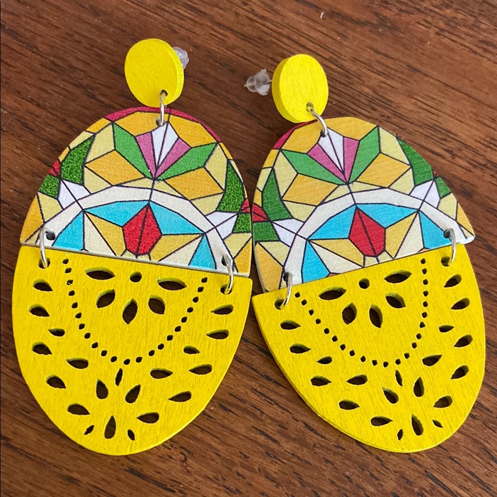 5/$10❤️❤️❤️NEW Colorful Dangling Earrings
